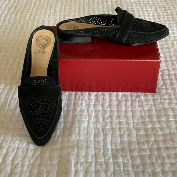 Vince Camuto Shoes - Vince Camuto Suede Mules, Black, size 9, pre-owned